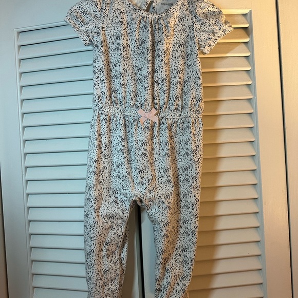 🌸2 for $30🌸 Carter's Black Speckled Bodysuit and Blue Hearts Bodysuit - Picture 9 of 10